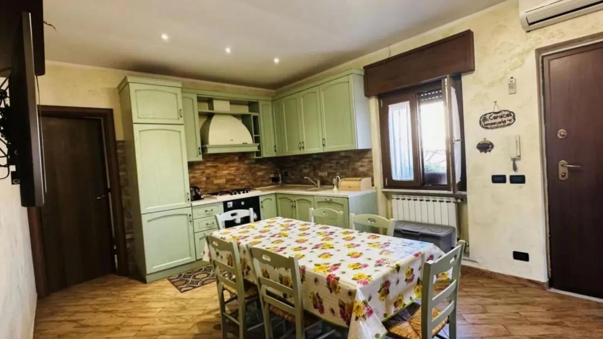 Romano House Fiumicino Apartment